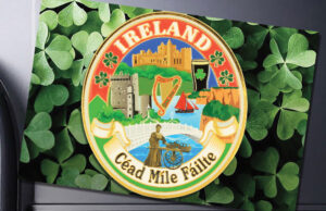 Ireland Oval Gold Metal Magnet